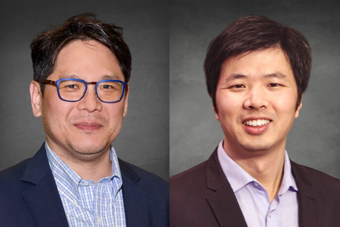 WashUONR's tweet image. Andrew Yoo and @ZhaoSun4 of @washumedicine receive Morby Prize (Cure Alzheimer&apos;s Fund) for seminal study in @ScienceMagazine to show skin cells from patients with late-onset Alzheimer’s can be transformed into neurons and reproduce hallmarks of the disease bit.ly/4kxcmf6
