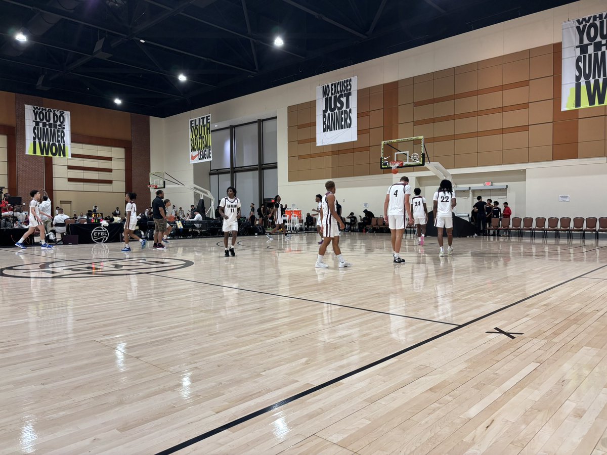 Andrew Baxley (@andrewbaxleysc) on Twitter photo Now over to the Augusta Convention Center, where USC Unleashed 17U and Middleton Hoops Elite 17U will be in action.
<a href="/PrepHoopsSC/">Prep Hoops South Carolina</a> | #EYBL Now over to the Augusta Convention Center, where USC Unleashed 17U and Middleton Hoops Elite 17U will be in action.
<a href="/PrepHoopsSC/">Prep Hoops South Carolina</a> | #EYBL