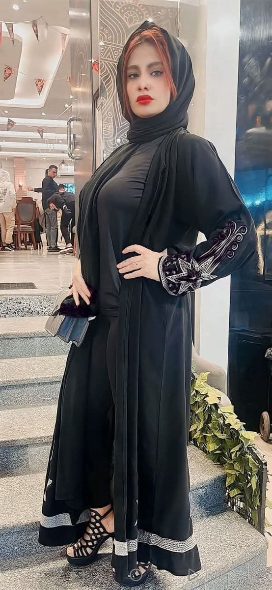 قبل ما تتكلم وقبل ما تعمل اي حاجه انت متخيل لو انت عملت او قولت حاجه تضايقها هتعمل فيك ايه بص كده علي الكعب اللي لبساه طب سيبك من الكعب يخول بص منظرها عامل ازاي دي مش هتفشخك دي هتنكحك بعابيص وشخير لحد ما قرونك خلاص كبرو خليك ديوث وسبها تعمل اللي هيا عوزاه انشالله تقوم تتناك قدامك