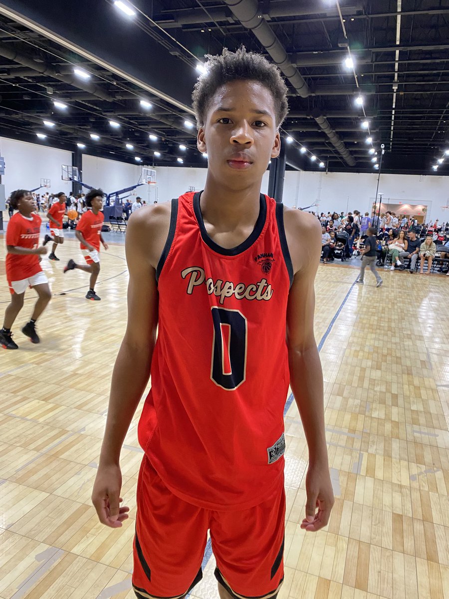 fla_money30's tweet photo. Najon Davis @pradastarr_ace with @PanhandleP1 is a Household name you want to know in the Class of ‘28. The silky, smooth PG can get to any spot he wants to on the court with his crafty handle. He finished with 13 pts in a win of BBA @hoopseen Best of South https://t.co/td7TL41FWf