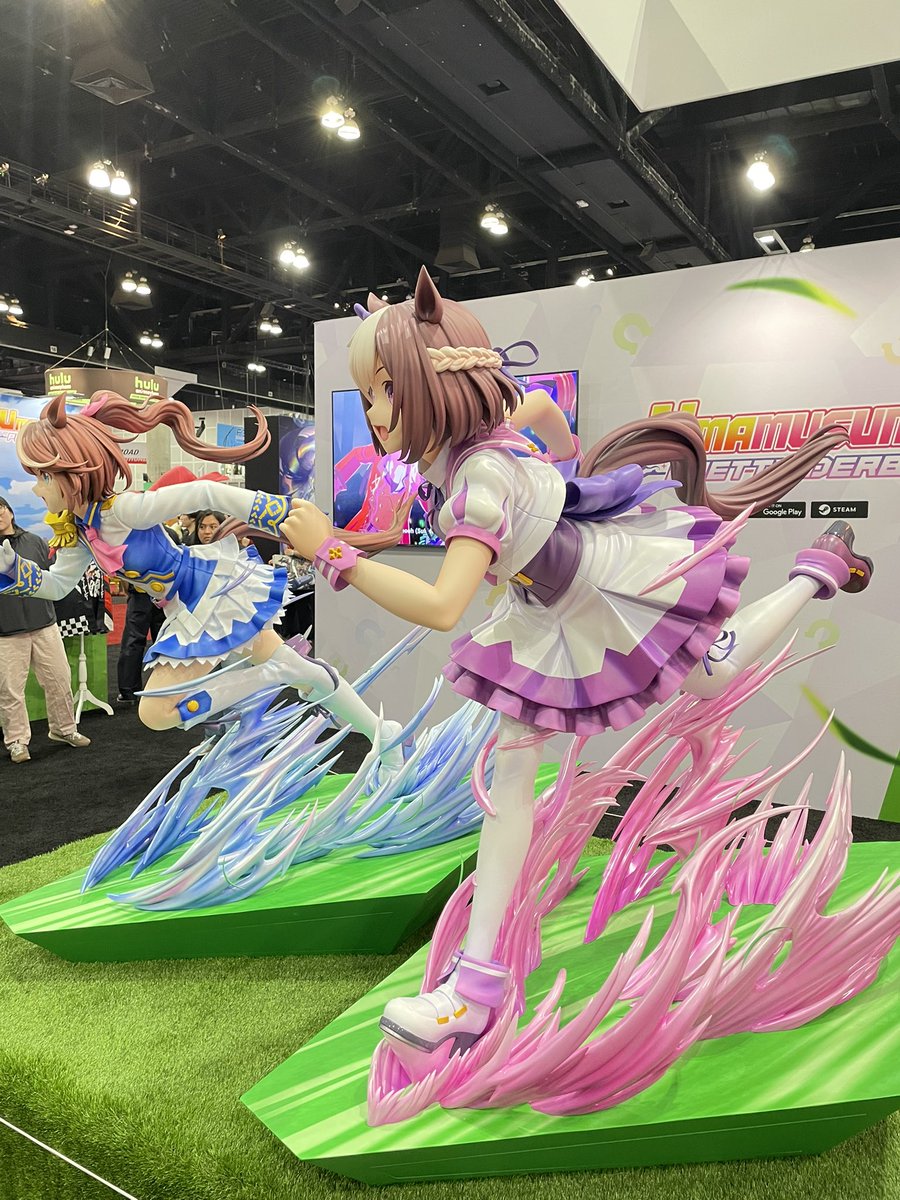 P_Curly's tweet image. The Uma statues WERE SO AWESOME TO SEEEEE
#AnimeExpo2025 #umamusume
