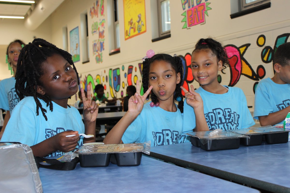 Parents and caregivers—have peace of mind knowing your children can get nutritious food this summer. You can find free meals for kids at a fun spot near you. 

🍉Visit SummerMealsNY.org to learn more.