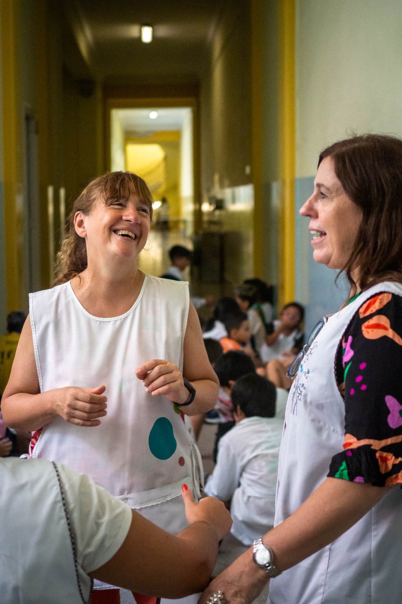 Todos conocemos docentes que se desafían, se acompañan y hacen posible lo que parece difícil.

El Premio Docentes de la Ciudad es para ellos: para quienes trabajan en equipo, enseñan con creatividad y mejoran los aprendizajes de sus estudiantes.

Si junto a otros docentes estás