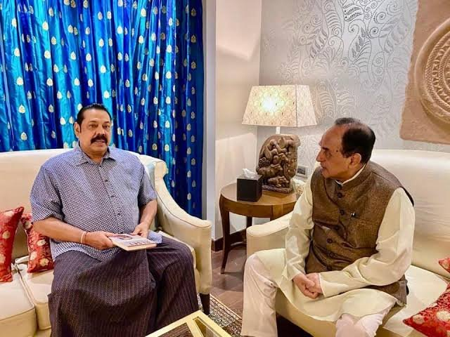 A great picture of the most beautiful mind of Indian politics, Dr. Swamy Ji, with SL leader Pres. Rajapaksa.