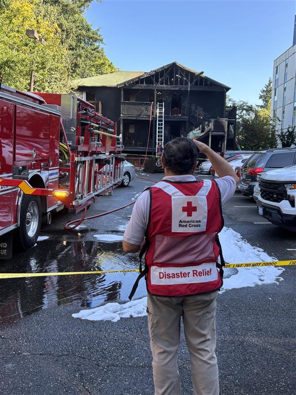 RedCrossCasc's tweet image. The Red Cross is on the scene of a multi-family fire in Northeast Portland that occurred earlier this morning. A total of 15 units have been displaced and least 6 units have been destroyed.
This is one of sixteen separate home fires this past week. Our Disaster Action Team…