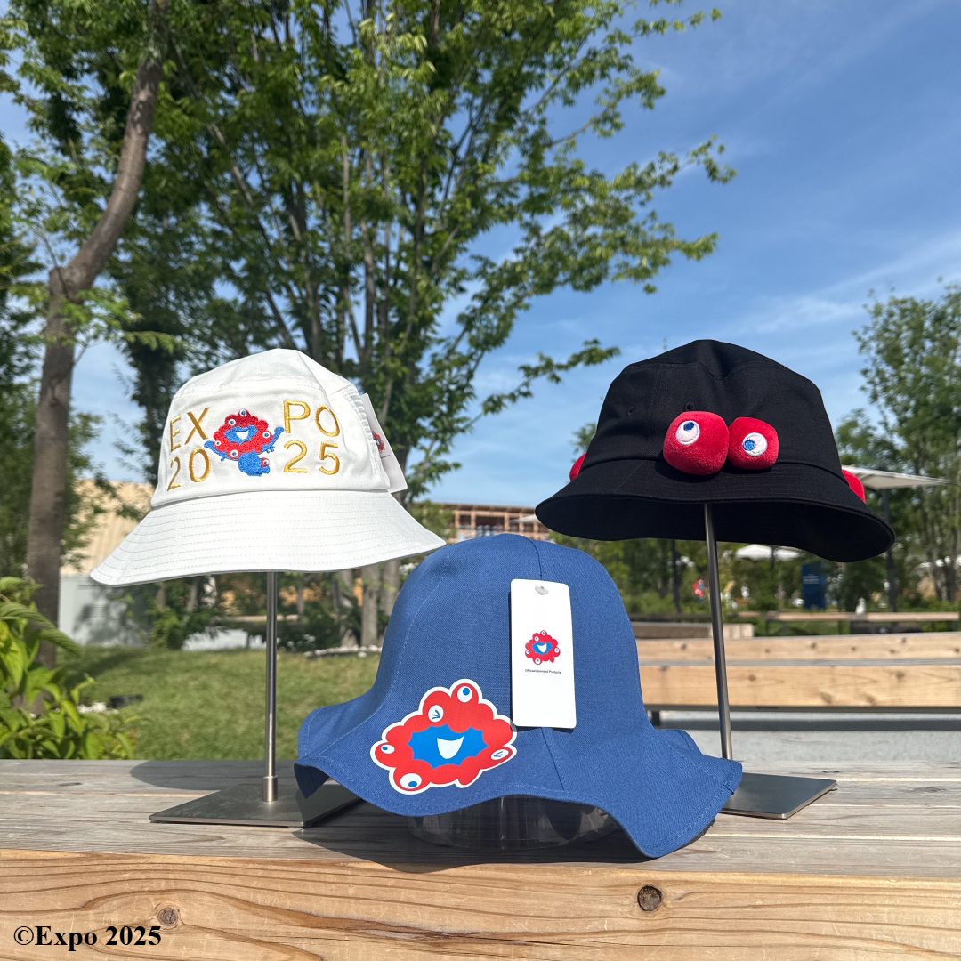 東ゲート店 MARUZEN JUNKUDO 🕘7/12(土)開店しました 本日は晴天なり