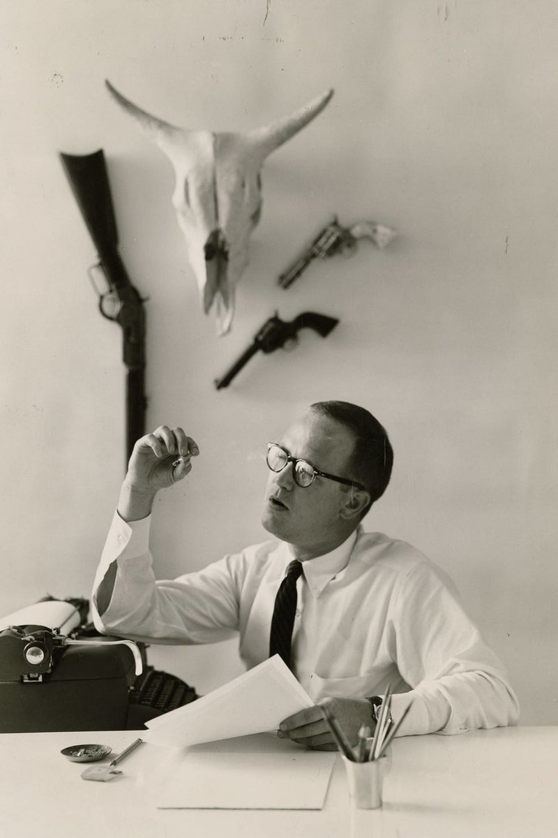 flungpointZborg's tweet image. Elmore Leonard.