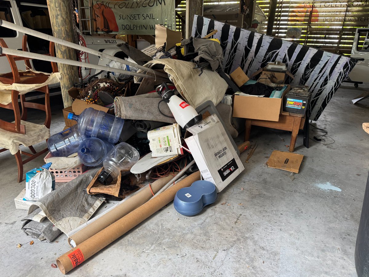 BDJunkremoval's tweet image. Swipe to Clean: Garage and Closet Declutter Part 1
Where junk disappears like magic ✨

💪 Real cleanups. Real satisfying.
📍 Charleston, SC
☎️ 843-920-JUNK

#JunkRemoval #CleanOutCrew #DeclutterYourLife #SwipeToClean #BeforeAndAfter #JunkBeGone #TidyTransformation #ClutterFree