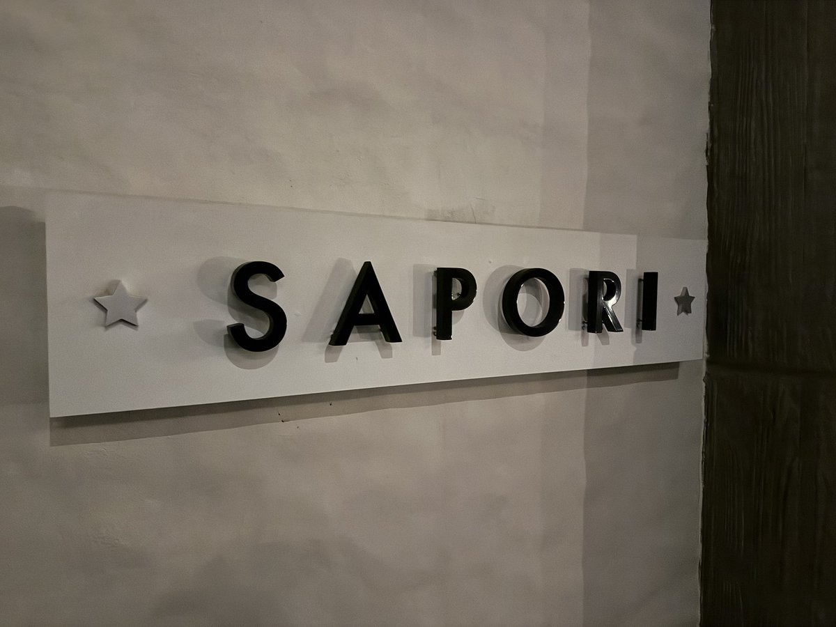 Jonoloud's tweet image. Food at Long Beach Mauritius? Next level. 🍴
Le Marché for global buffet spreads.
Chopsticks for bold Asian dishes.
Sapori brings the Italian classics.
Tides serves fresh seafood right by the beach.
#worldleisureholidays
#LongBeachMauritius
#MauritiusNow
#FeelOurIslandEnergy