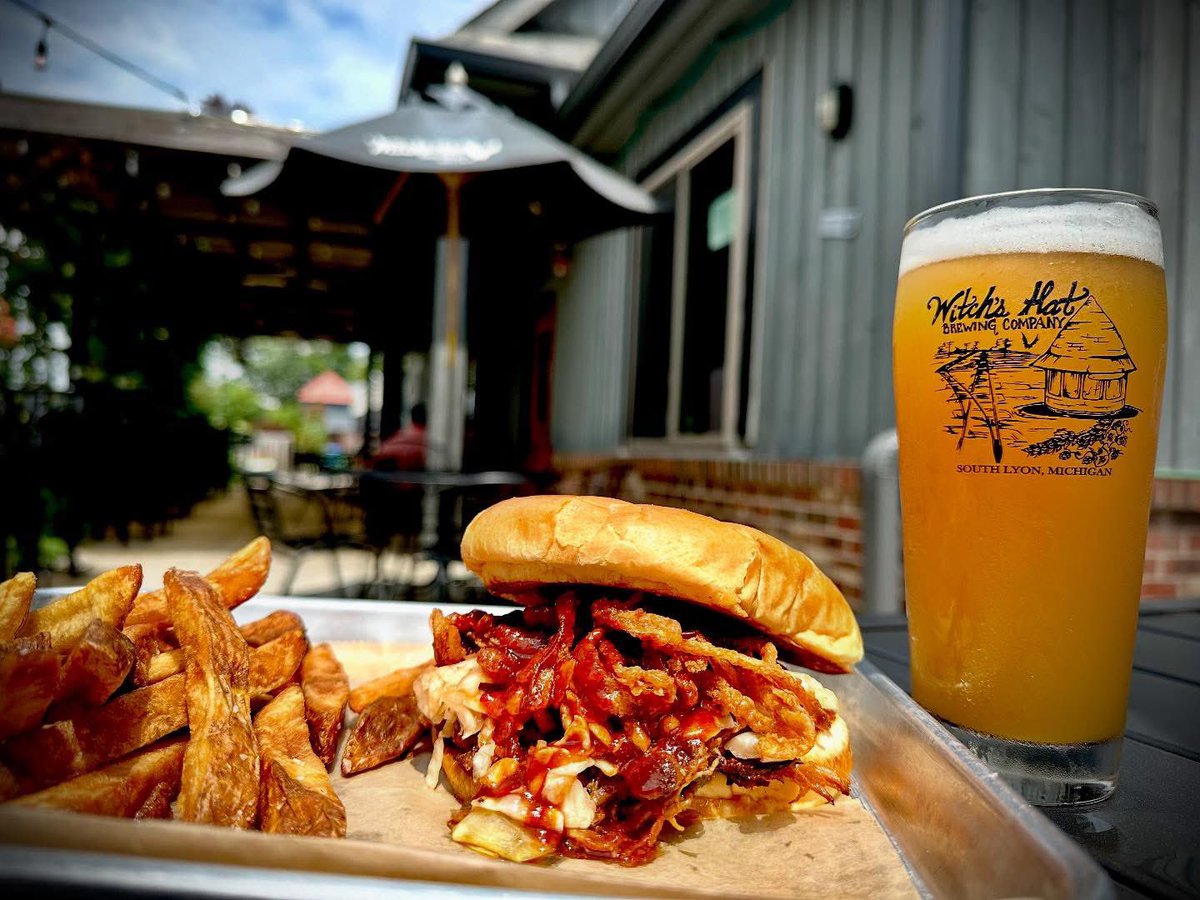 Pulled Pork sandwich topped with North Carolina slaw, crispy fried onion stings and house Memphis BBQ sauce. Paired here with our Bear Ass Wheat Hefeweizen for a light but flavorful pairing. See you soon!