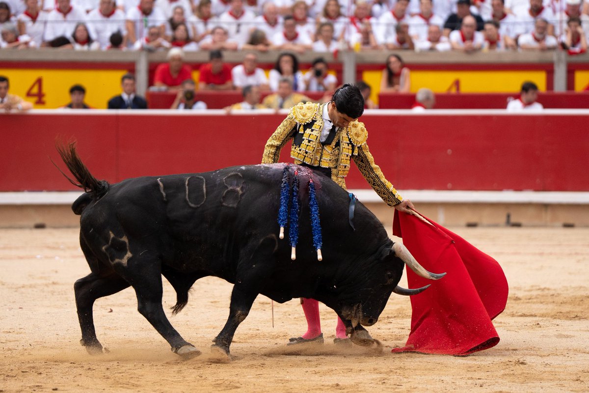 Momentos que nos dejó el primero de la tarde. Una pena los aceros, que privan de un premio mayor.