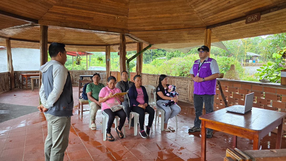 MijailHidalgo's tweet photo. @Arcsa_Ec fortalece conocimientos en cada lugar de la Amazonía y capacita a asociación turística de #Cotundo para promover los conocimientos en las Prácticas Correctas de Higiene y manipulación de alimentos.
#ArcsaCapacita.
@DanielSanchezEc https://t.co/7V2Ssze92e