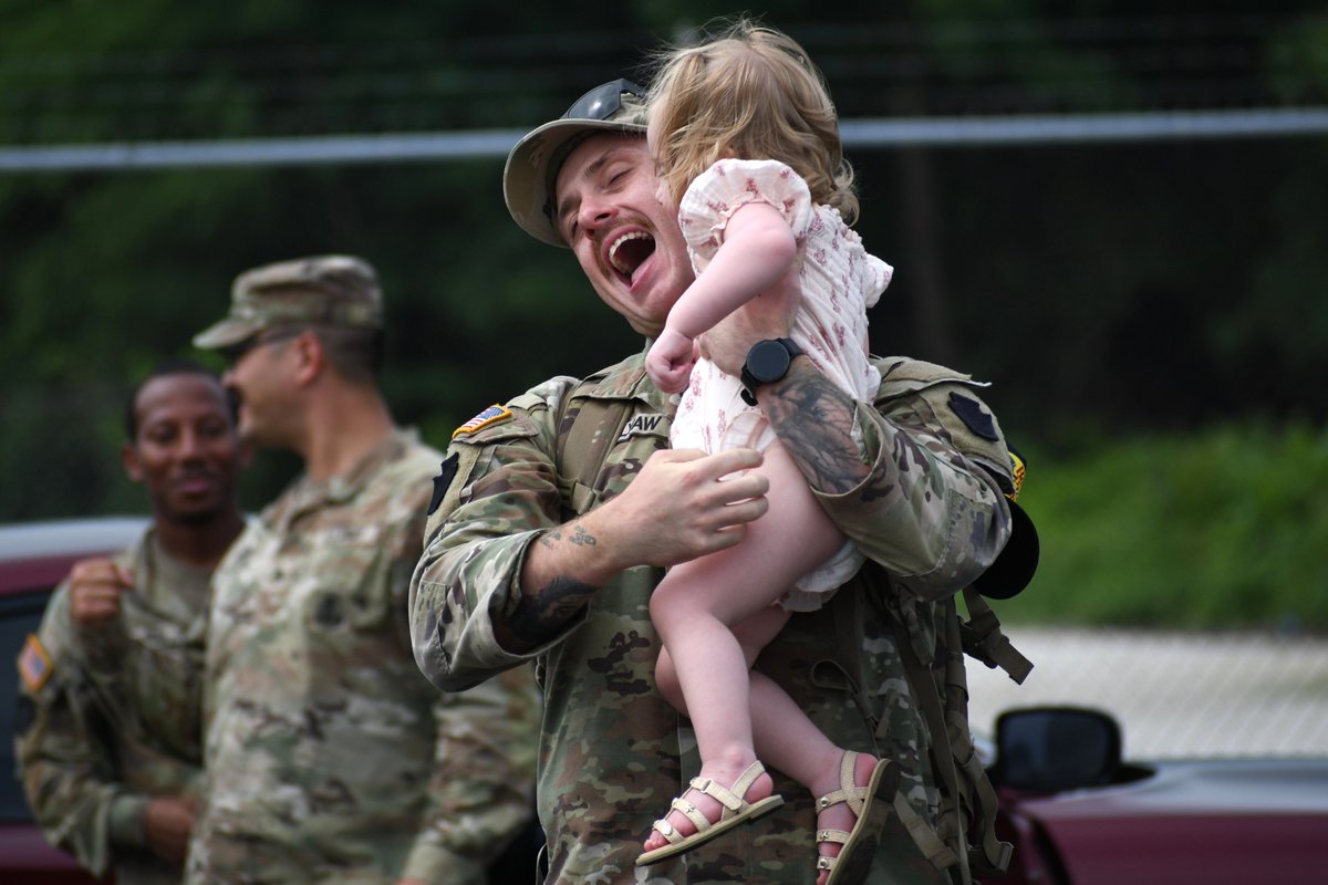 PANationalGuard's tweet image. 🇺🇸 Welcome home! 🇺🇸
Please join us in welcoming home these Soldiers from the 56th Stryker Brigade Combat Team who returned this week from a nearly year-long deployment to Africa in support of Combined Joint Task Force-Horn of Africa.
📷: Maj. Travis Mueller & Spc. Aliyah Vivier