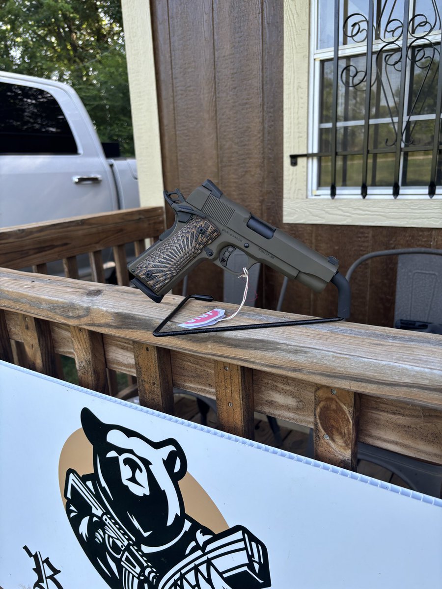 Rock Island 1911 Custom 45ACP
$600