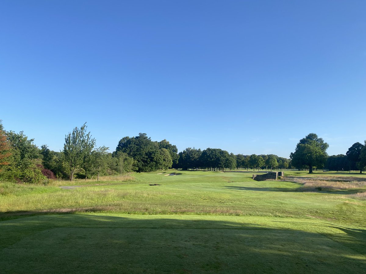 pollokgreens's tweet photo. Another great week done! Hope it’s not too hot to be playing golf this weekend! Keep hydrated an keep the birdies coming #pollokgolfclub https://t.co/dlu78ytoSL