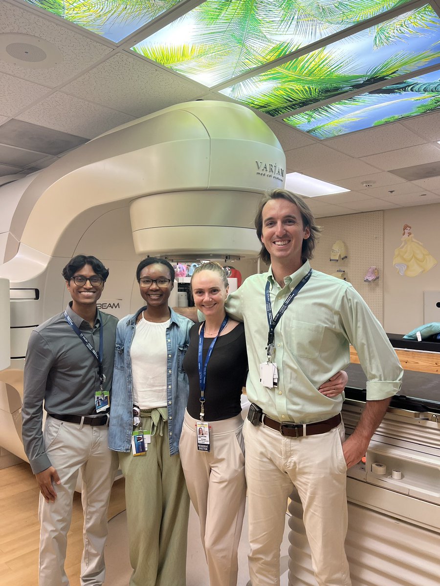EmoryRadOncRes's tweet image. A warm welcome to our new PGY-2s! Our Emory family is growing #radonc