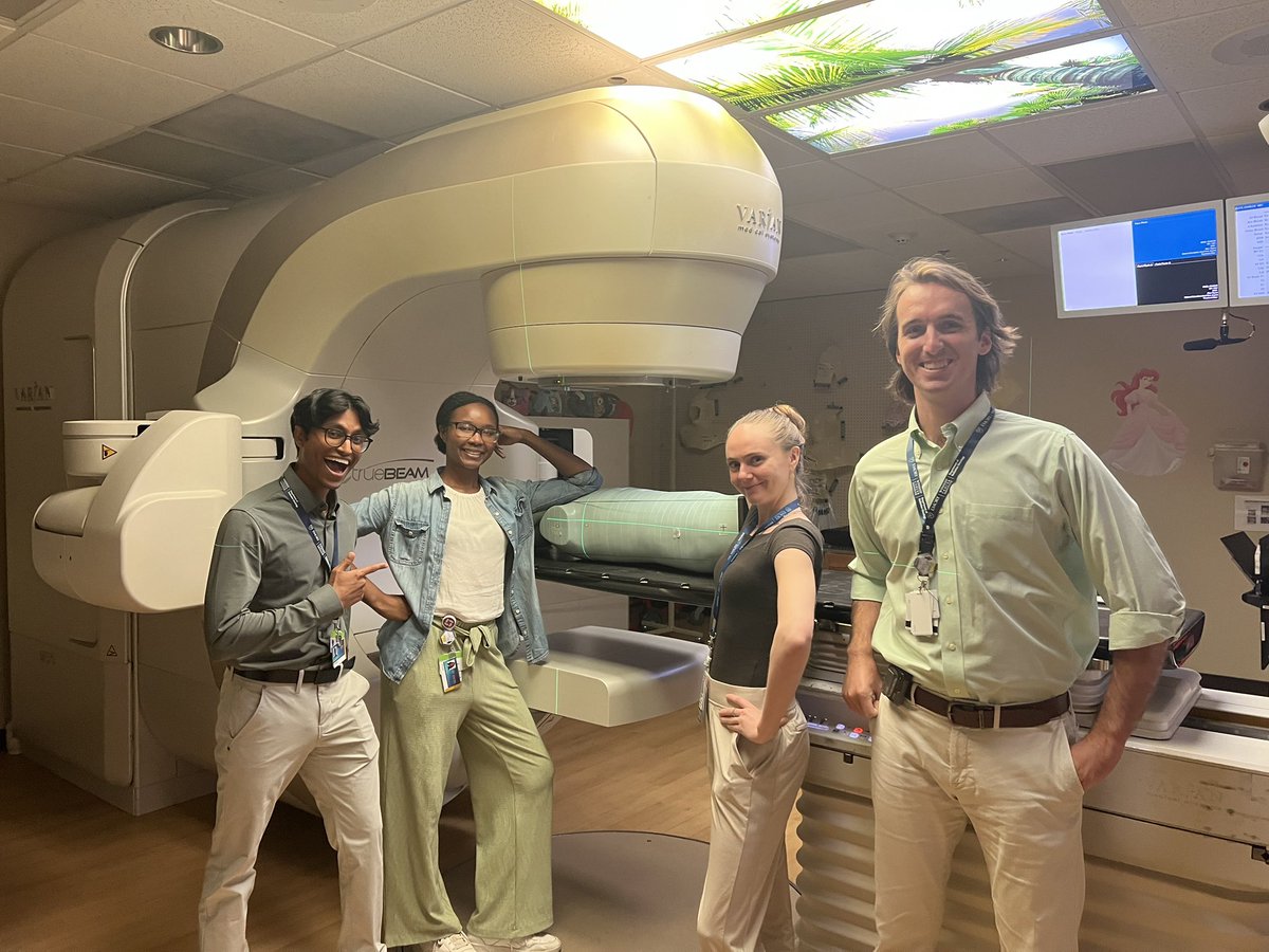 EmoryRadOncRes's tweet image. A warm welcome to our new PGY-2s! Our Emory family is growing #radonc