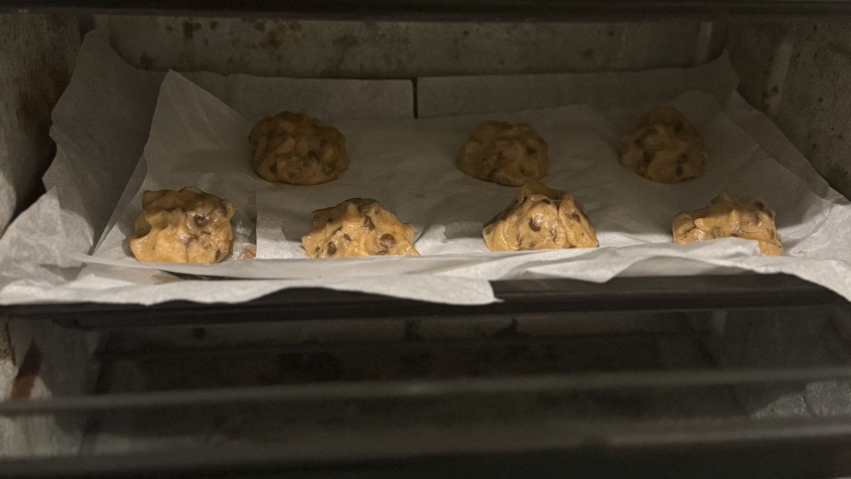 dzd202's tweet photo. 🍪🐃. https://t.co/Okh0g6DR07