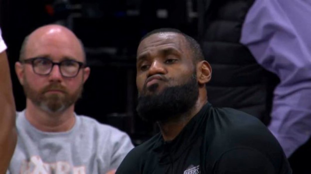 TheNBAGlobal tweet media