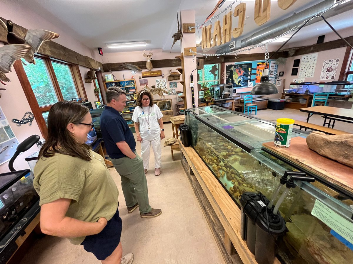 ArlCountyBoard's tweet image. Vice Chair Matt de Ferranti spent time at the Arlington Outdoor Lab to better understand how it fosters a love of learning and the environment in students. The Lab offers a one-of-a-kind experience in nature. 🦎
Learn more: outdoorlab.org