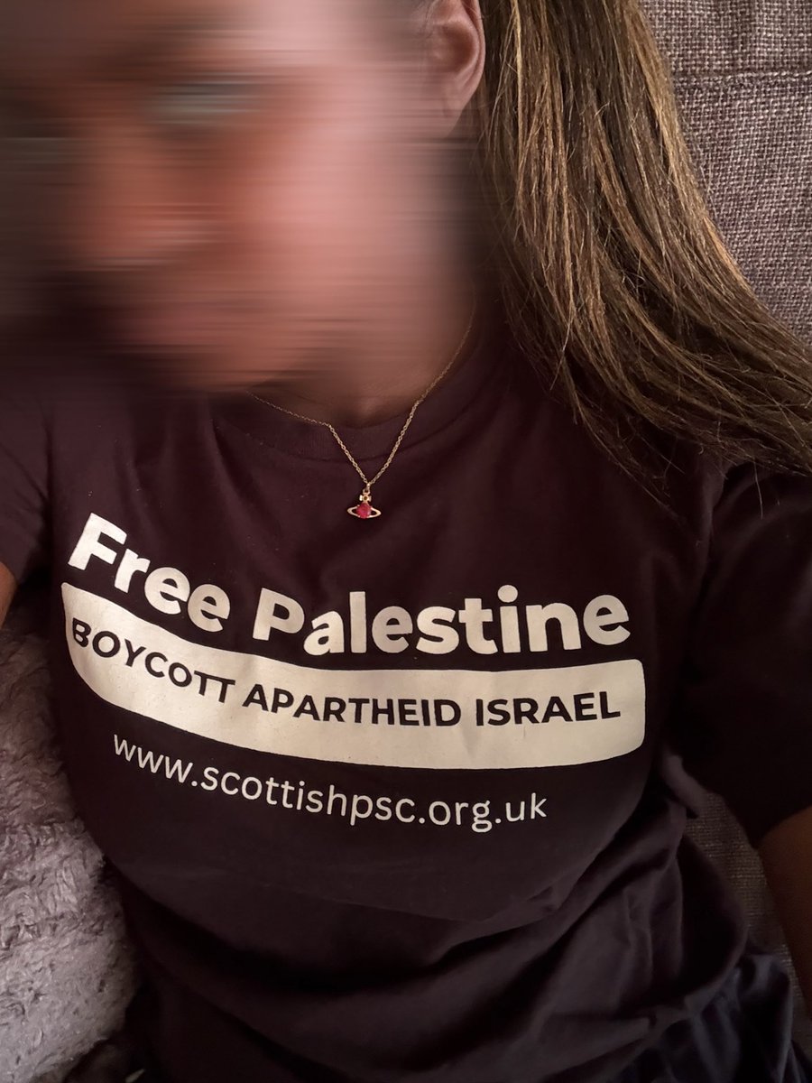 J’suis sorti avec ce t-shirt et tout le bus s’est levé et m’a applaudi