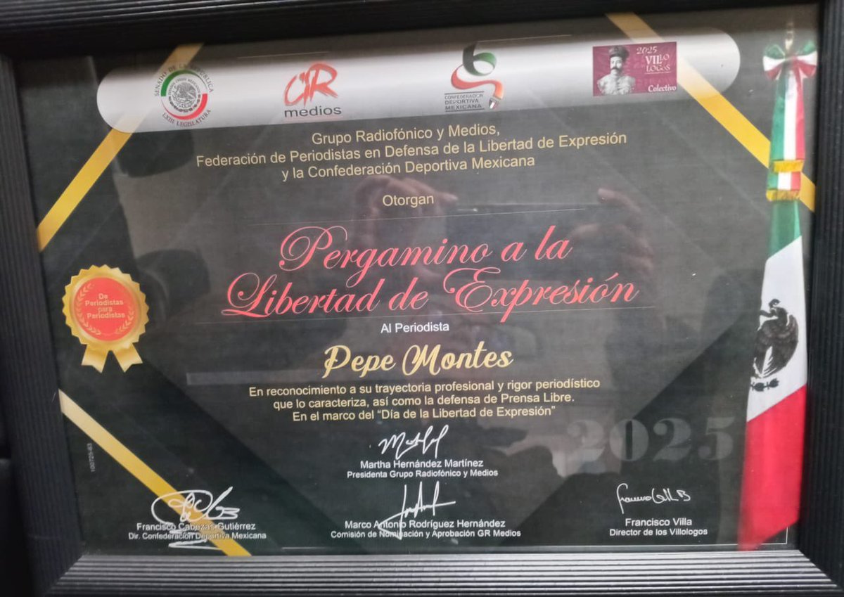 La Federación de Periodistas en Defensa de la Libertad de Expresión, el Grupo Radiofónico y Medios, junto con autoridades federales, me entregaron el día de ayer el Pergamino a la Libertad de Expresión a Medios de Comunicación 
Felicidades <a href="/Millan_reporte/">Alberto Millán</a> <a href="/reporteroyosoy/">Luis Alberto Beltrán </a>