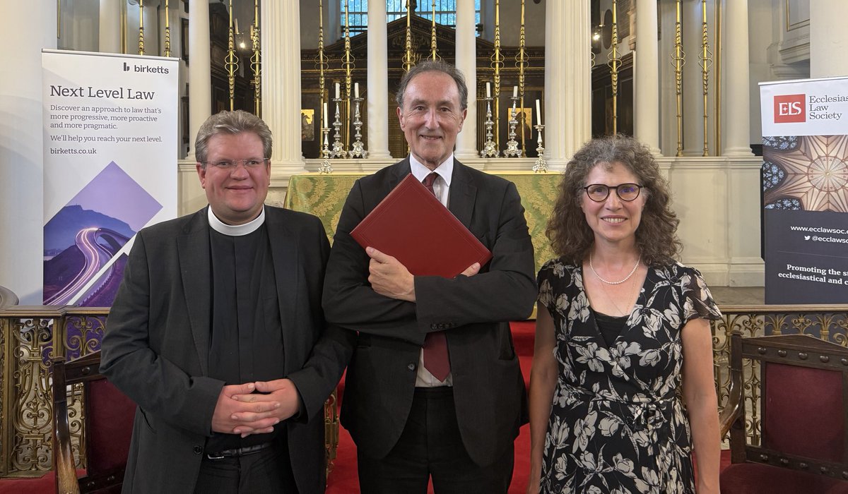 splcoleman's tweet image. Wonderful to welcome Professor Norman Doe KC to @GrosvenorChapel to deliver an @ecclawsoc lecture ‘Move over Lyndwood: the York Provinciale’. Professor Doe was awarded the 2nd ever fellowship of the @ecclawsoc presented by the Dean of the Arches Morag Ellis KC