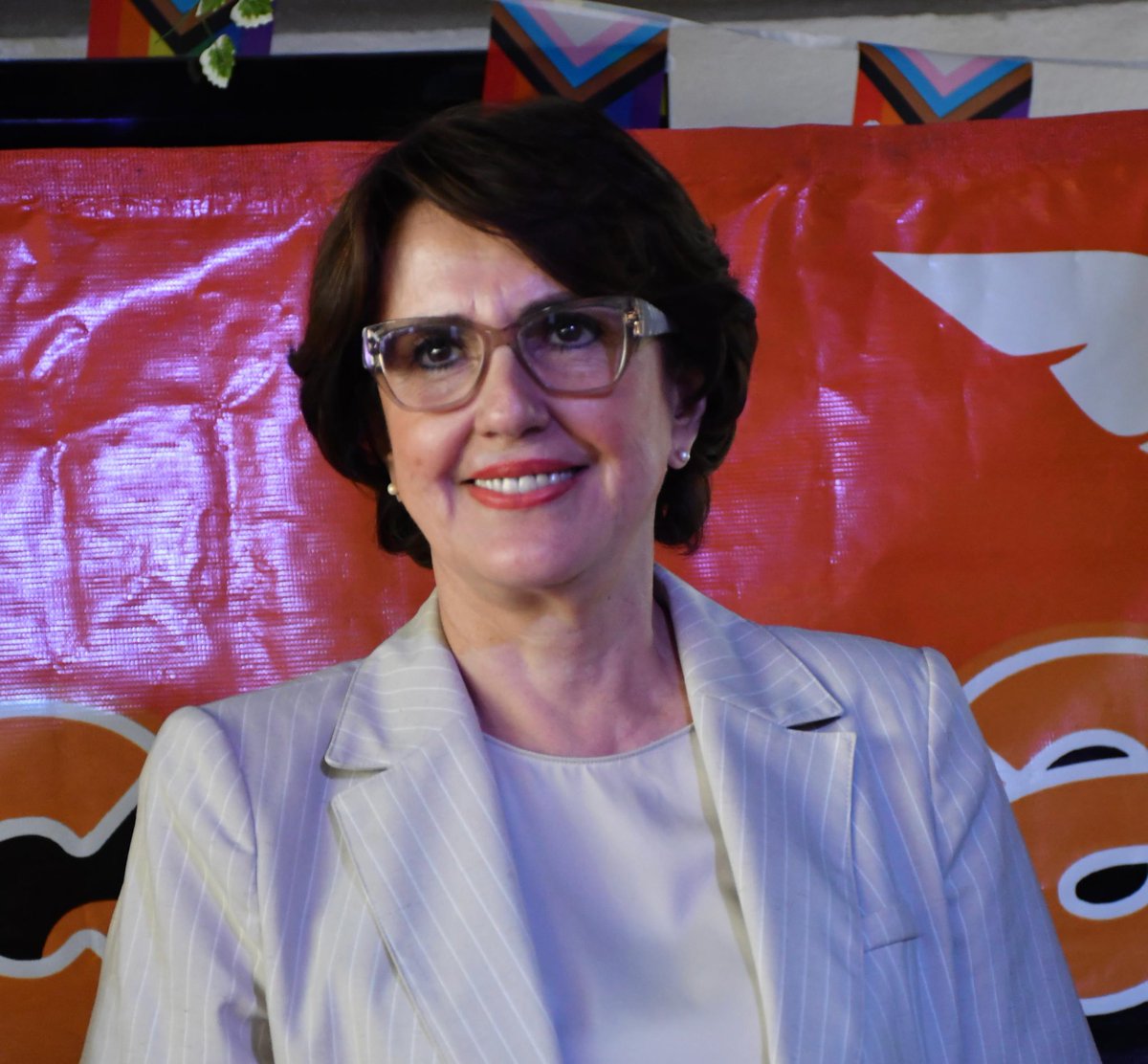 ¡Me encanta el ejercicio de diálogo cercano y franco de <a href="/MovCiudadanoMX/">Movimiento Ciudadano | Movimiento Naranja</a> que es #LaQuincena!

Esta vez me invitaron por parte de <a href="/MovCiudadanoSLP/">Movimiento Ciudadano | San Luis Potosí</a> a conversar sobre democracia y causas LGBTIQ+ junto a mis compañeras <a href="/DipLauraDDHH/">Laura Hernández</a> y <a href="/patriajimenez_/">Patria Jiménez</a>.

🏳️‍🌈🏳️‍⚧️