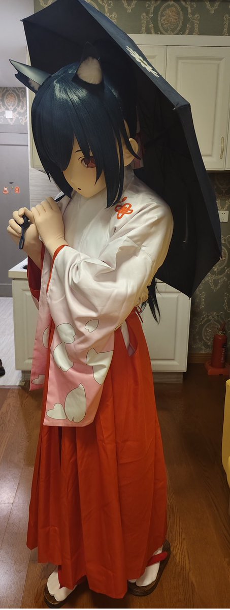 头壳拿到力！第一次带简单拍几张～
🎭：<a href="/haagaau_GF/">Kigurumi虾饺工房</a> 
#着ぐるみ #kigurumi
#ブルアカ #BlueArchive