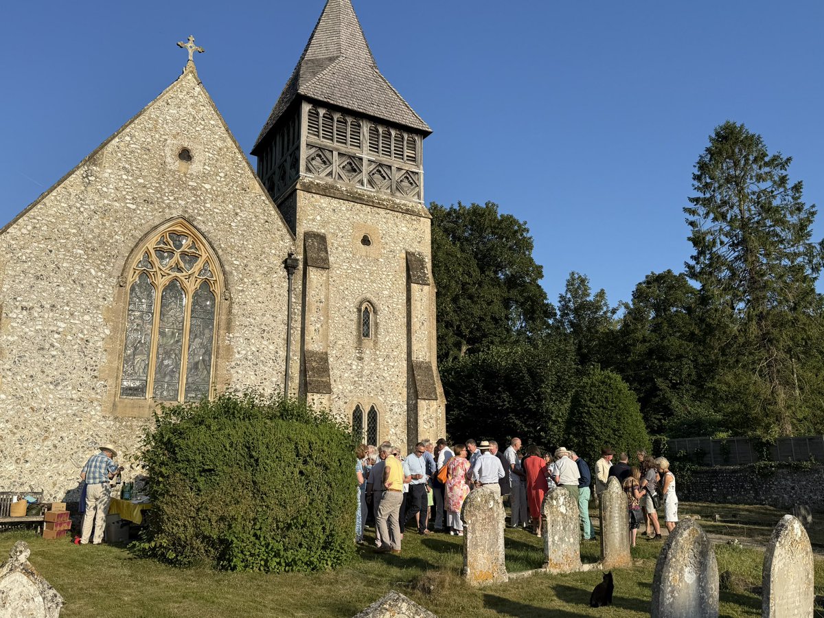 AlastairBruce_'s tweet image. About to address these good people about history & my time trying to make sense of it.
Raising money for St Peter’s Ovington, near Winchester