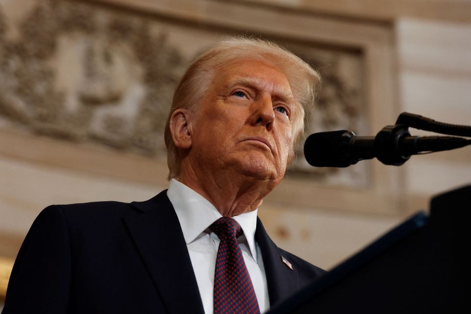Se o Trump quiser realmente meter o louco, ele faz como fez com a Rússia: exclui o Brasil do sistema de pagamentos SWIFT e o país colapsa em um dia.

Para que Trump não escale, é preciso que o Governo Lula se coloque no seu lugar de uma vez.

DEFENDA O BRASIL DO PT