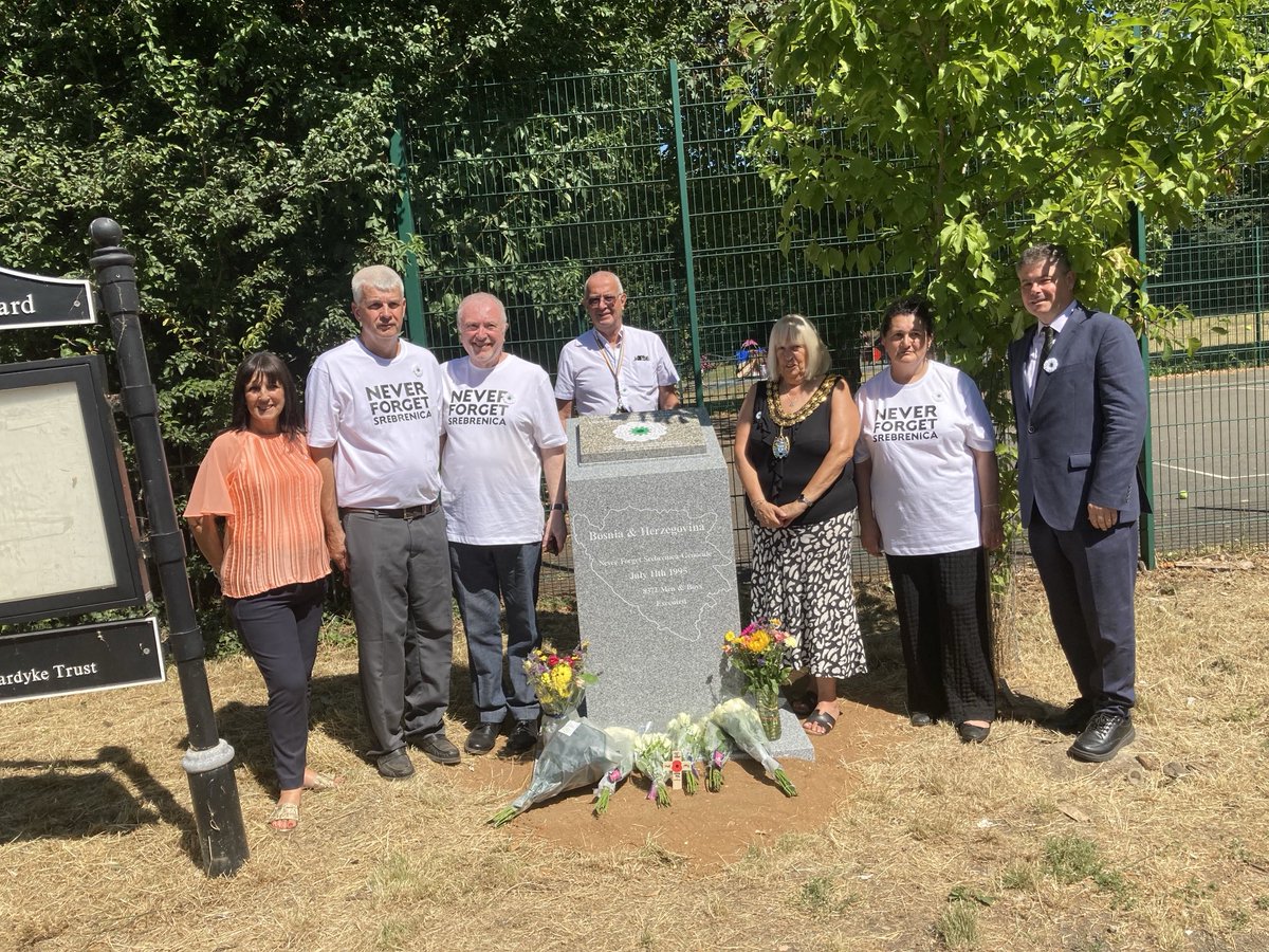 Richard Burden (@richardburden27) on Twitter photo On 30th anniversary of the Bosnian genocide it was a real privilege to be invited to Thurrock to represent <a href="/SrebrenicaUK/">Remembering Srebrenica</a> at the unveiling of the first Srebrenica Memorial stone in England. Remember Yesterday. Act Today. #srebrenica30 On 30th anniversary of the Bosnian genocide it was a real privilege to be invited to Thurrock to represent <a href="/SrebrenicaUK/">Remembering Srebrenica</a> at the unveiling of the first Srebrenica Memorial stone in England. Remember Yesterday. Act Today. #srebrenica30