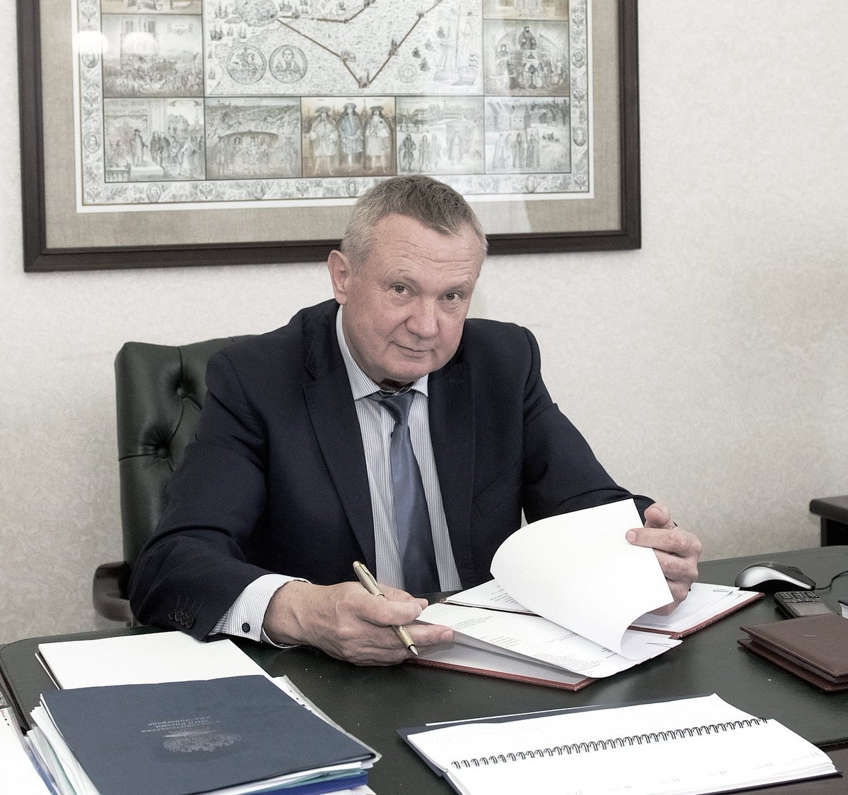 Russian MFA in Kaliningrad 🇷🇺 (@mid_kaliningrad) on Twitter photo Сегодня на 68 году ушёл из жизни П.А.Мамонтов, преданный Отчизне руководитель Представительства МИД России в Калининграде в 2013-2022 гг.
Коллеги запомнят его талантливым, пытливым и любознательным человеком, принципиальным и требовательным руководителем.
t.me/MID_Kaliningra… Сегодня на 68 году ушёл из жизни П.А.Мамонтов, преданный Отчизне руководитель Представительства МИД России в Калининграде в 2013-2022 гг.
Коллеги запомнят его талантливым, пытливым и любознательным человеком, принципиальным и требовательным руководителем.
t.me/MID_Kaliningra…