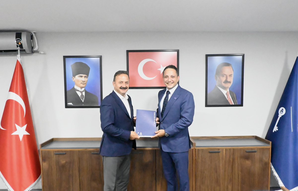 İstanbul Kurucu İl Başkanımız Sayın Nurettin Beşinci’nin, Genel Başkan Danışmanlığı görevine atanması ile boşalan İstanbul İl Başkanlığı görevine vekâleten İl Sağlık Politikaları Başkanımız Sayın Dr. Altuğhan Cahit Vural atanmıştır.

Ülkemiz ve milletimiz için hayırlı olmasını