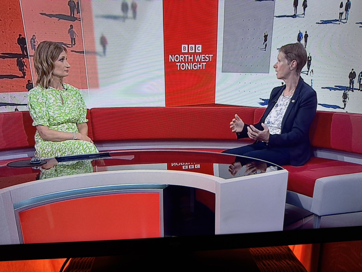 CllrMelClose's tweet image. Thank you @BBCNWT & @annabelvtiffin for a great highlighting #hiddendisabilities - including my interview (well done the camera guy for trying to get my best side 🤣). I was really nervous but the whole team were great ❤️
