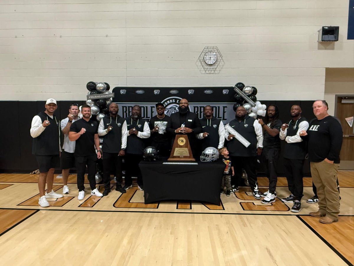 What a ride it was! Closed out a historic season with a RING! Can’t take it away!!! #RVE #StateChamps