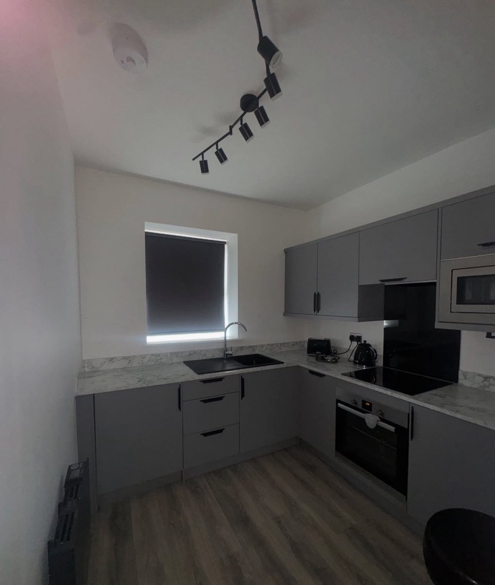 38evertonroad's tweet photo. 🛎️ Visiting Liverpool? Stay at 38 Everton Road-perfect for matches, city breaks, or biz trips

🛏️ Stylish, fully furnished
📶 Free Wi-Fi
🧼 Cleaning included
🚶‍♂️ Walk to Anfield &amp; city centre
🚙 Free parking

📍 Book now – link in bio!
#LiverpoolStay #38EvertonRoad #VisitLiverpool https://t.co/GH0ZYyqytR