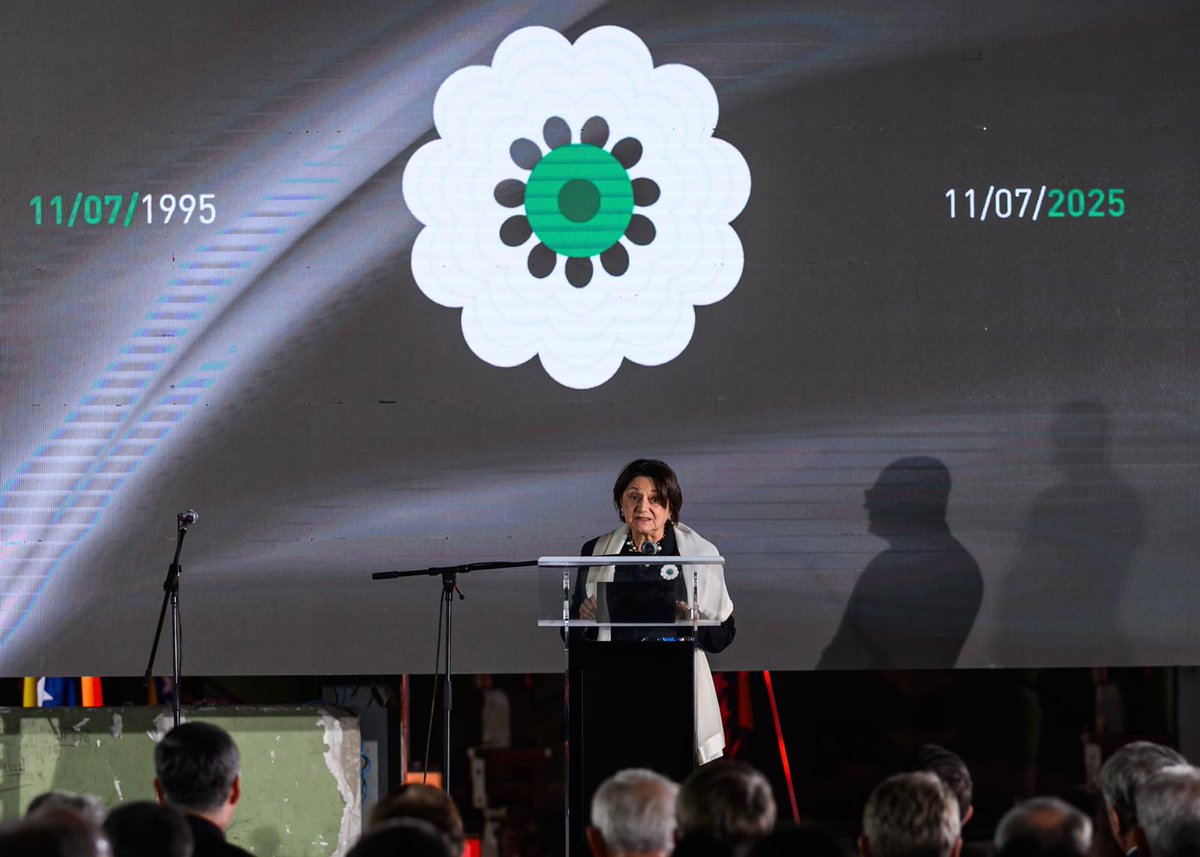 MacdonaldIngrid's tweet image. A generation was lost in the Srebrenica genocide and new generations continue to live with its legacy. Today, we honoured the victims and stood in solidarity with the survivors and their families.
30 years on, their pain endures — but so does their courage.
#RememberSrebrenica 🕊️