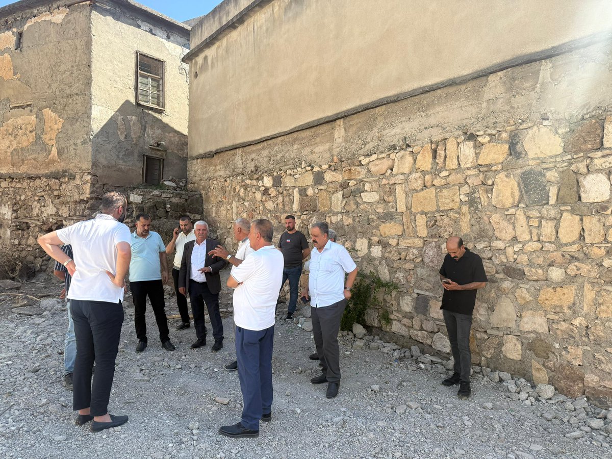 İlçe Başkanımız Sayın Hayrettin Kızılarslan, İstanbul’da yaşayan hemşehrimiz iş insanı Sayın Mehmet Gümüş, İstanbul’da Yaşayan Çermikliler Dernek Başkanımız Sayın Sabri Akay, önceki dönemler İstanbul’da Yaşayan Çermikliler Dernek Başkanı Sayın Aslan Balıkçı ile birlikte Tepe ve