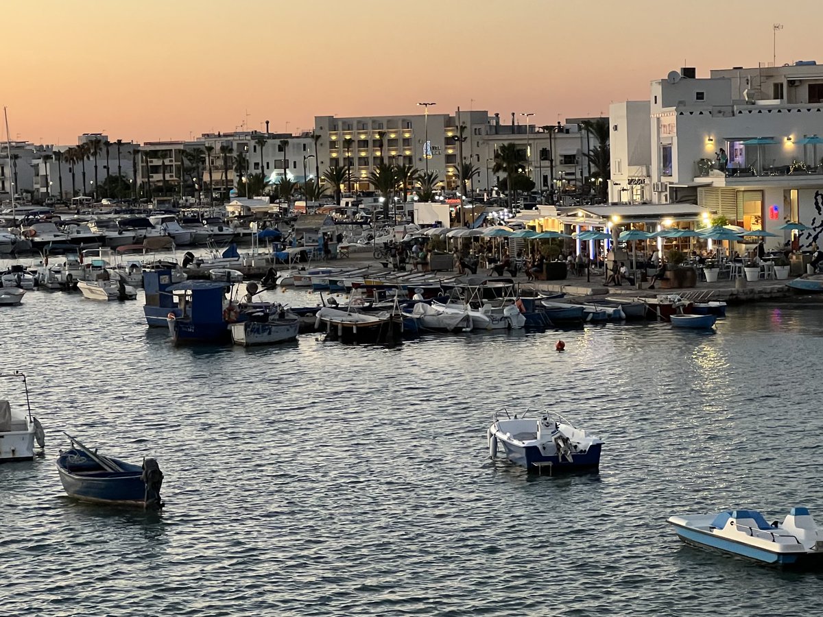 dage43's tweet photo. Il mare di Isola Lo Scoglio Lecce https://t.co/8FJaQBlR5H