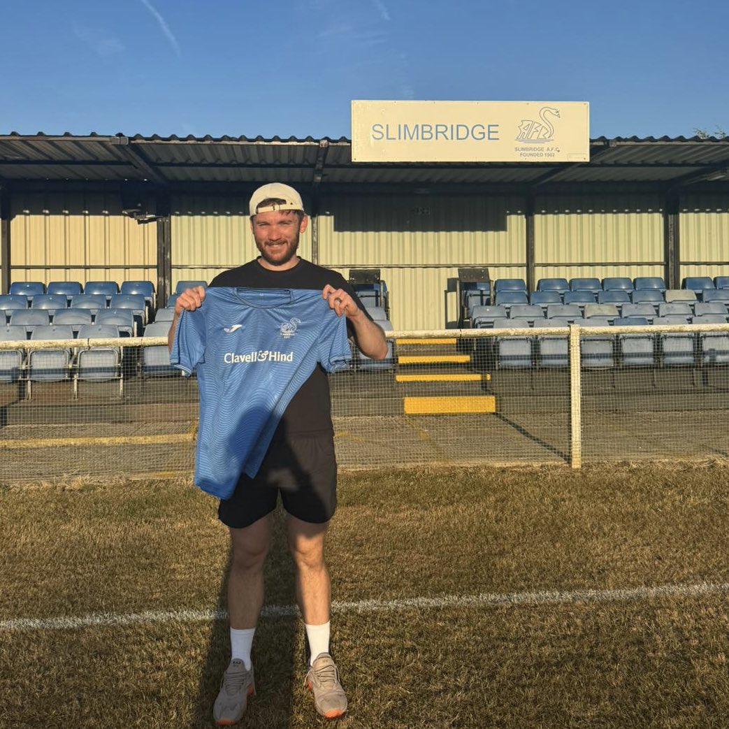 Howzat? 🤩

Slimbridge AFC are delighted to confirm that Joe Stokes has signed for the Swans ahead of the 2025/26 season. ✍️

A familiar face at Thornhill Park, the midfielder returns having already made 54 appearances for the club.

Great to have you back, Joe! 💪