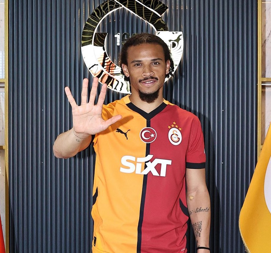 Yaşlar aynı.

Birisinin maliyeti 10M diğerinin 36M.

Rakiplerin transferlerine bakınca Fenerbahçe, Asensio gibi bir adamı sudan ucuza çözmüş.