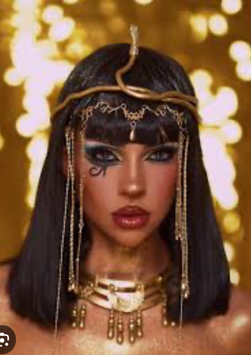 Ancient Egyptian makeup was more than just beauty—it was art, status, and spirituality. Both men and women rocked bold kohl eyeliner, made from galena or malachite, to define eyes and ward off evil spirits. Green or black eye shadows added drama, while red ochre blushed cheeks