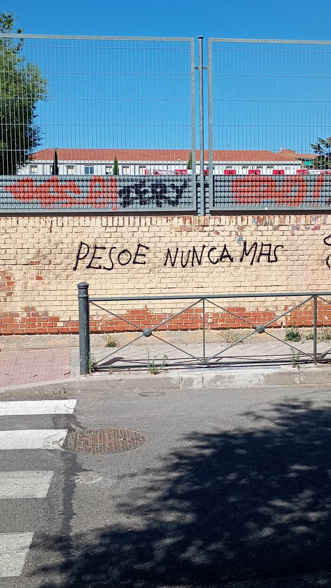 Lachurri's tweet image. MEJOR BOTA PEPE