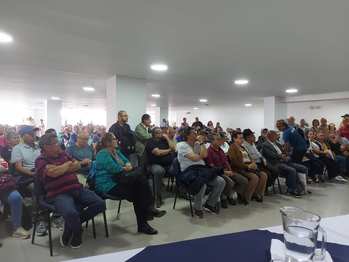 En Caldas, garantes del derecho a la salud, acompañamos la Asamblea Departamental de Usuarios de la Nueva EPS

Esta Asamblea se realizó en Manizales, donde se discutió la crítica situación del sistema de salud en el departamento, marcada por el cierre de servicios, suspensión de