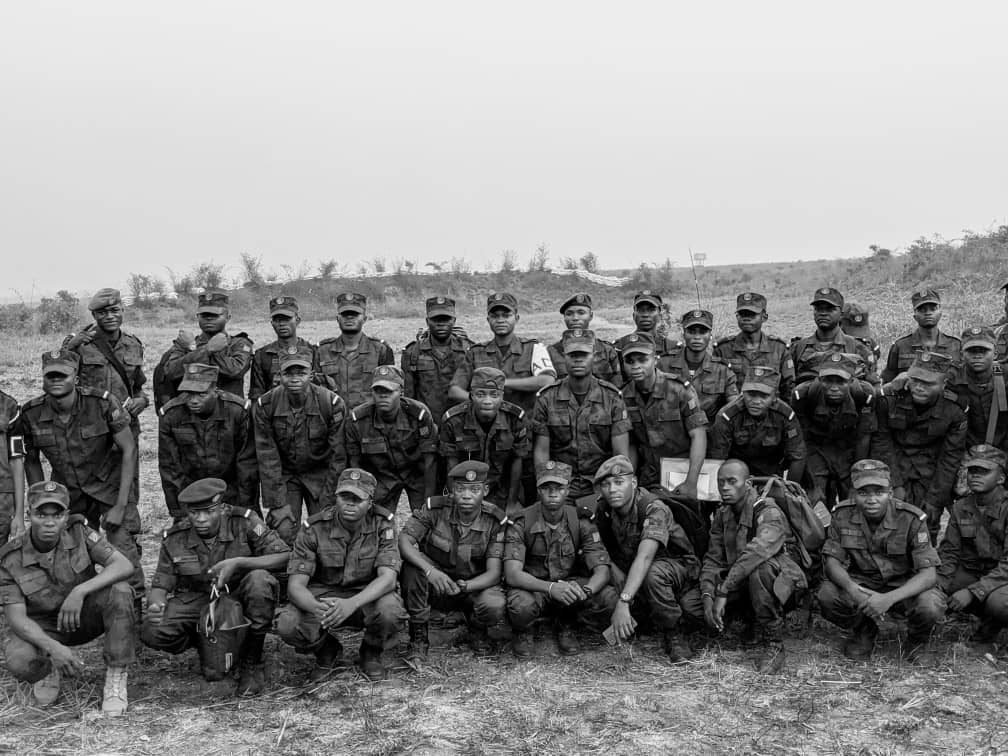 « Là où l’armée veille, la patrie respire. »

« L’armée est le bras vigilant de la nation, la muraille vivante de son destin. »

« La force d’une armée n’est pas dans le nombre, mais dans le feu du patriotisme. »