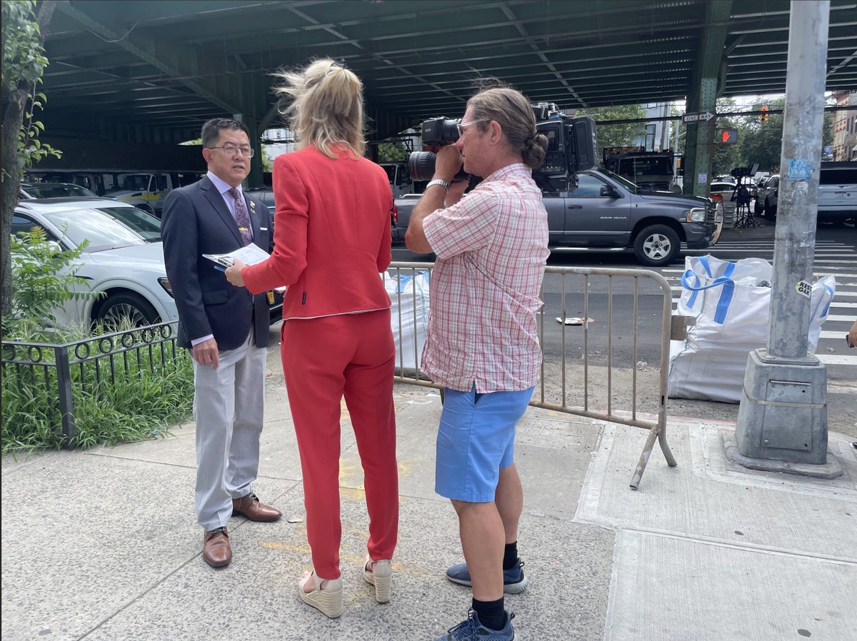 SenSteveChan's tweet image. Here I am again in Sunset Park, 3 days after a fatal hit-and-run in Sheepshead Bay.
52 street. 2 pedestrians mowed down in yet another fatal hit and run.
I hope this is a wakeup call for other representatives to finally ban off-road vehicles on our roads.