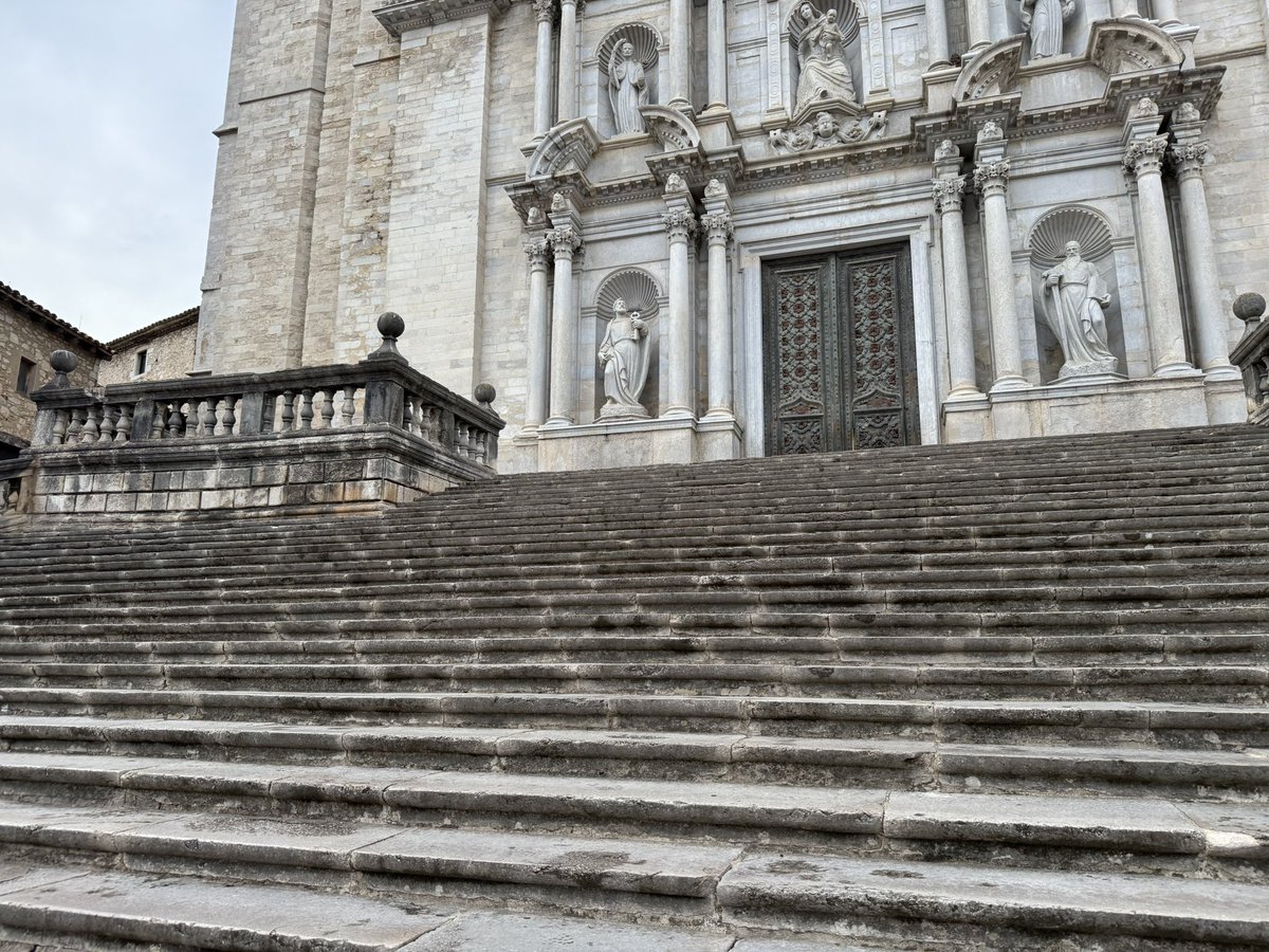 Antonio Rojas Rabaneda (@arojasrabaneda) on Twitter photo Acabem de reviure com, l’any 1321, van cremar a la foguera un beguí, a l’ escalinata de la Catedral de Girona. De la mà de la recerca d’ <a href="/elvismallorqui/">Elvis Mallorquí</a> Acabem de reviure com, l’any 1321, van cremar a la foguera un beguí, a l’ escalinata de la Catedral de Girona. De la mà de la recerca d’ <a href="/elvismallorqui/">Elvis Mallorquí</a>
