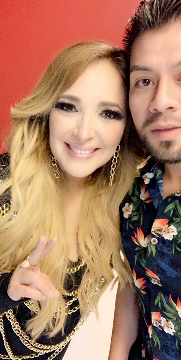 MANDO827's tweet photo. @MyriamMonteCruz porque “Reyna exclama o Mujer” ya no está en las plataformas ??? https://t.co/Vd3oAbp8sn