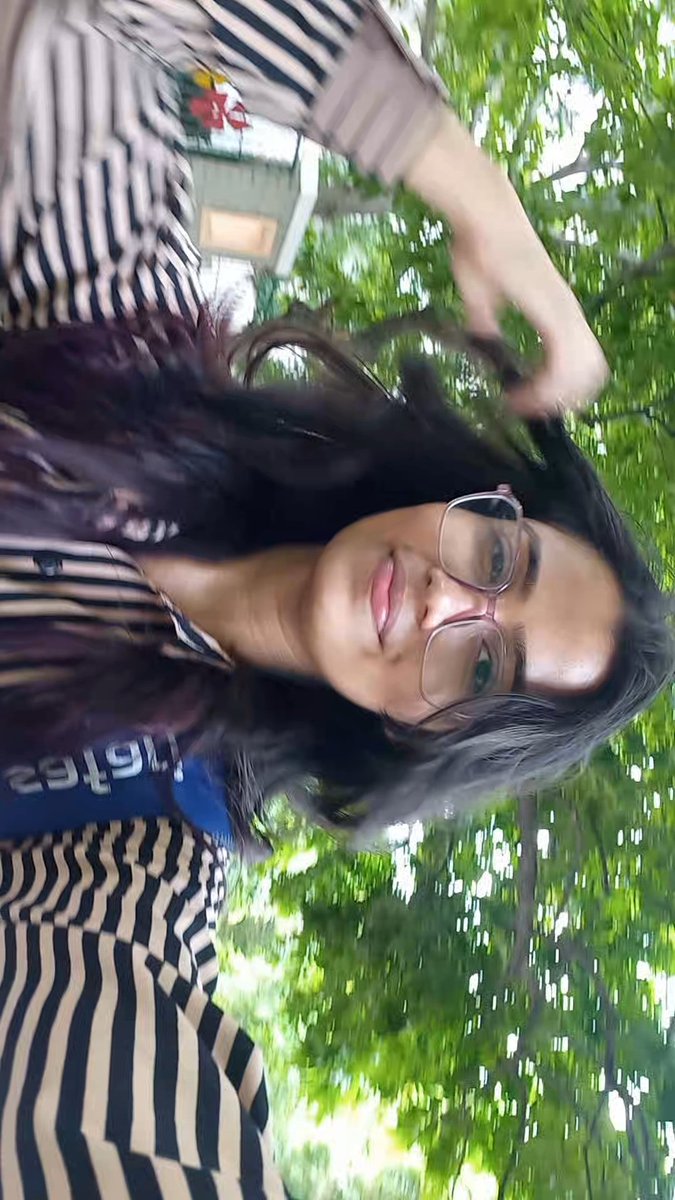 jayasingh_14's tweet photo. I chopped my long hair.
Turned it purple.

Strange how it can make a woman happy ❤️

A little change in life can help you Heal and feel different about yourself. 

#SelfLove https://t.co/qeEM5PYTDn